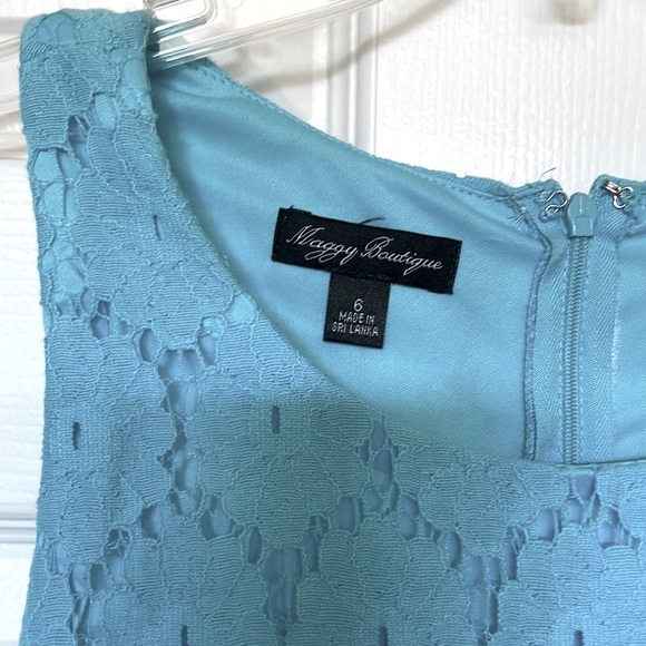 Light blue sleeveless dress. - Picture 3 of 4